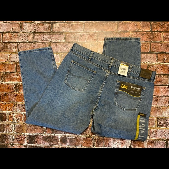 NWT MEN’S REGULAR FIT STRAIGHT LEG JEANS IN VINTAGE STONE SZ 42/30 - Picture 7 of 8